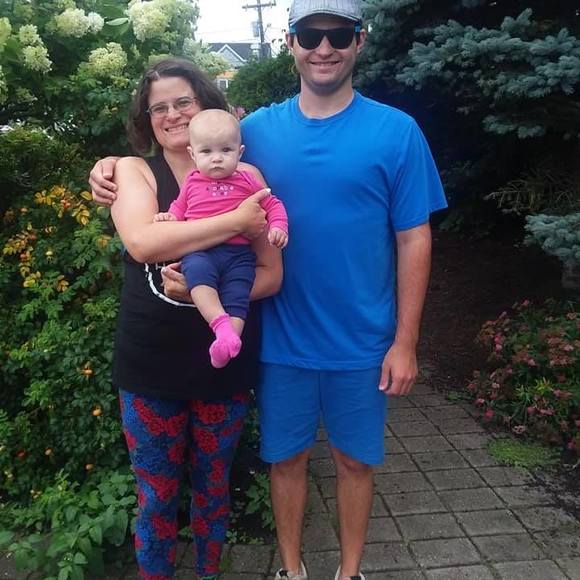 Meet your Posher, Angela - Picture 1 of 7